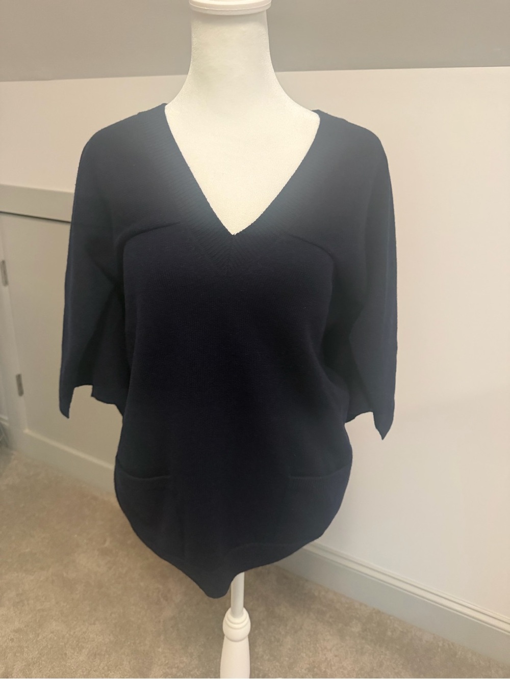 Chanel 100% Cashmere Navy Blue Cape Sleeve V-Neck Top Sweater Size 38 P42913